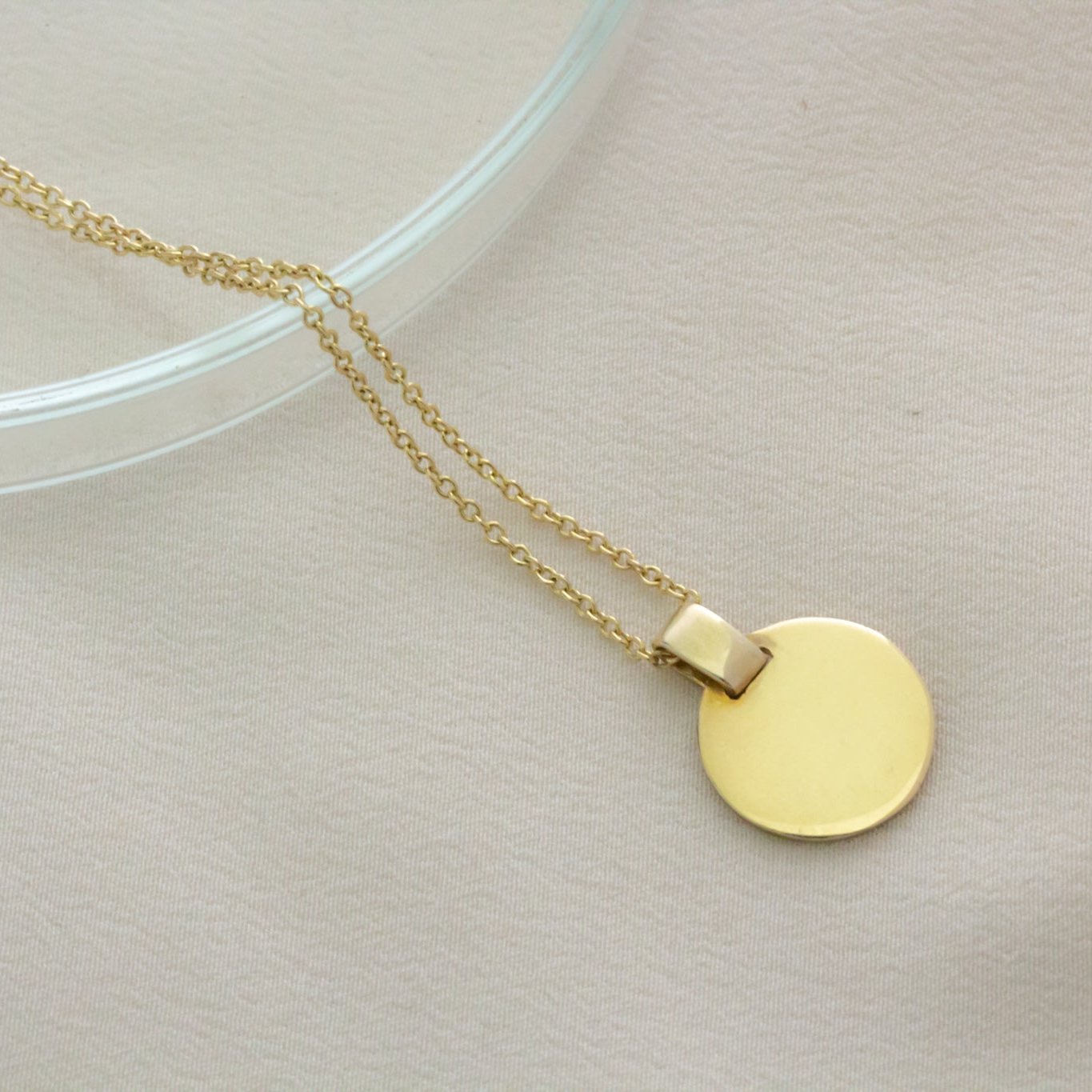 Round Disc Pendant